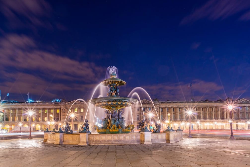 Fontaine Place de la Concorde in Paris