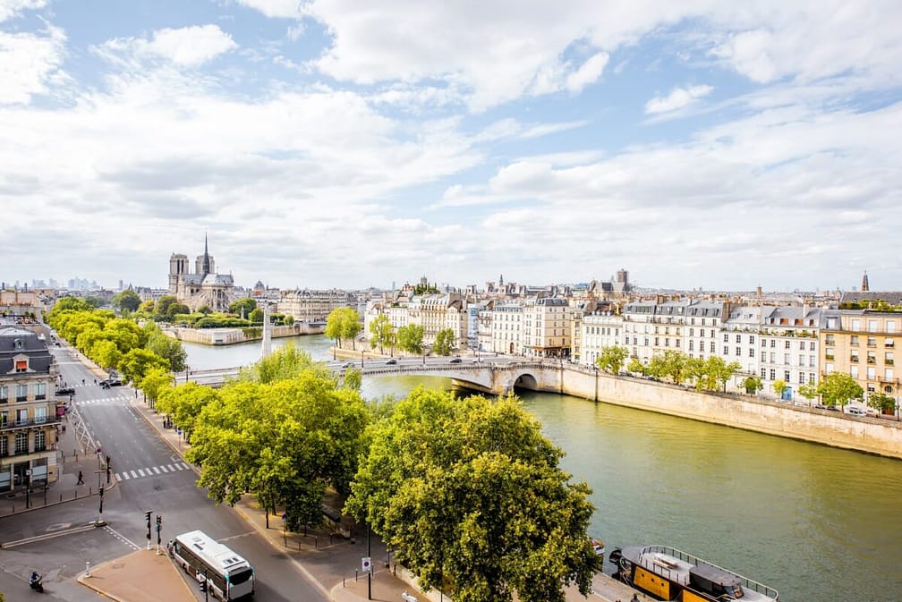 Cityscape view of Paris