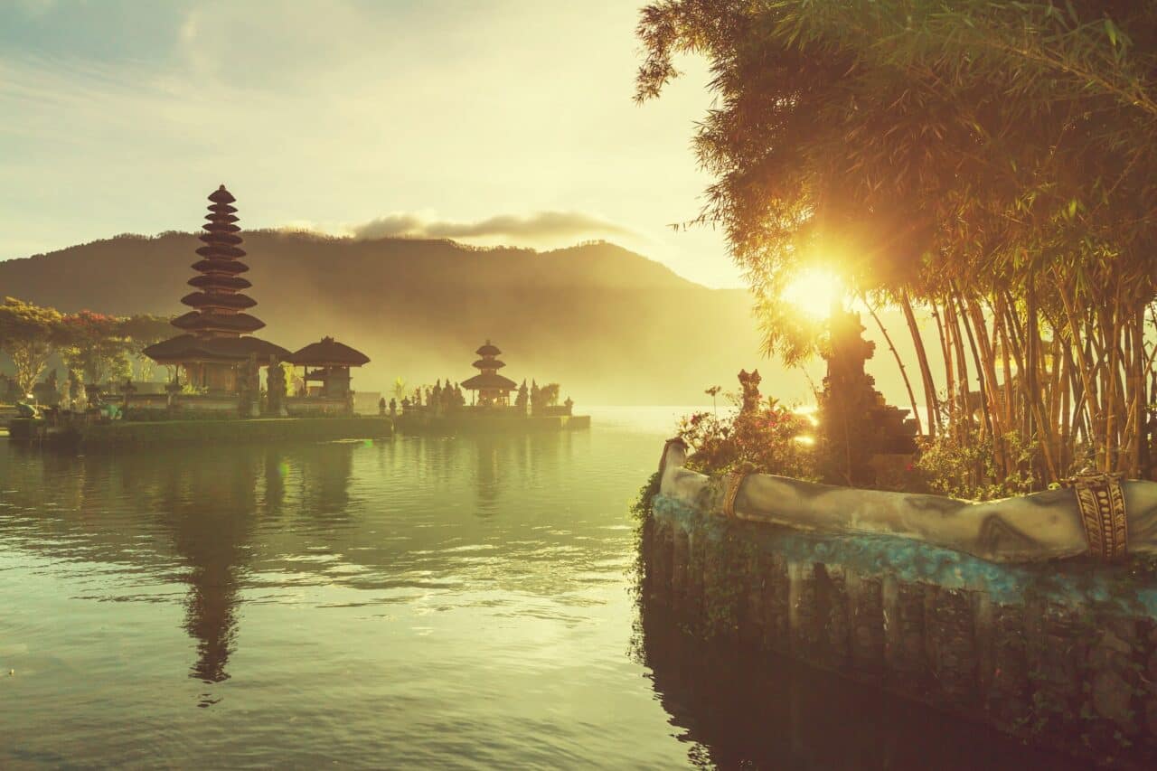 Ulun Danu. Bali - Ultimate Bali Travel Guide