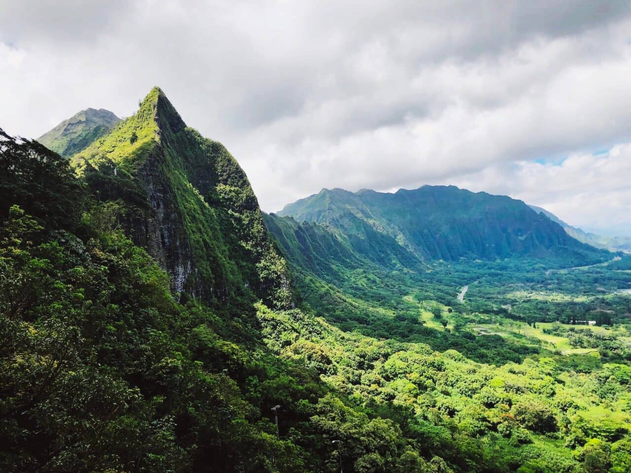 View of the mountains ridge on The Big Island, Hawaii